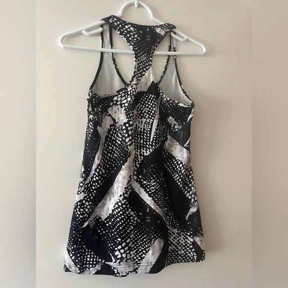 Lululemon Black and White Patterned Tank Top - Picture 3 of 4